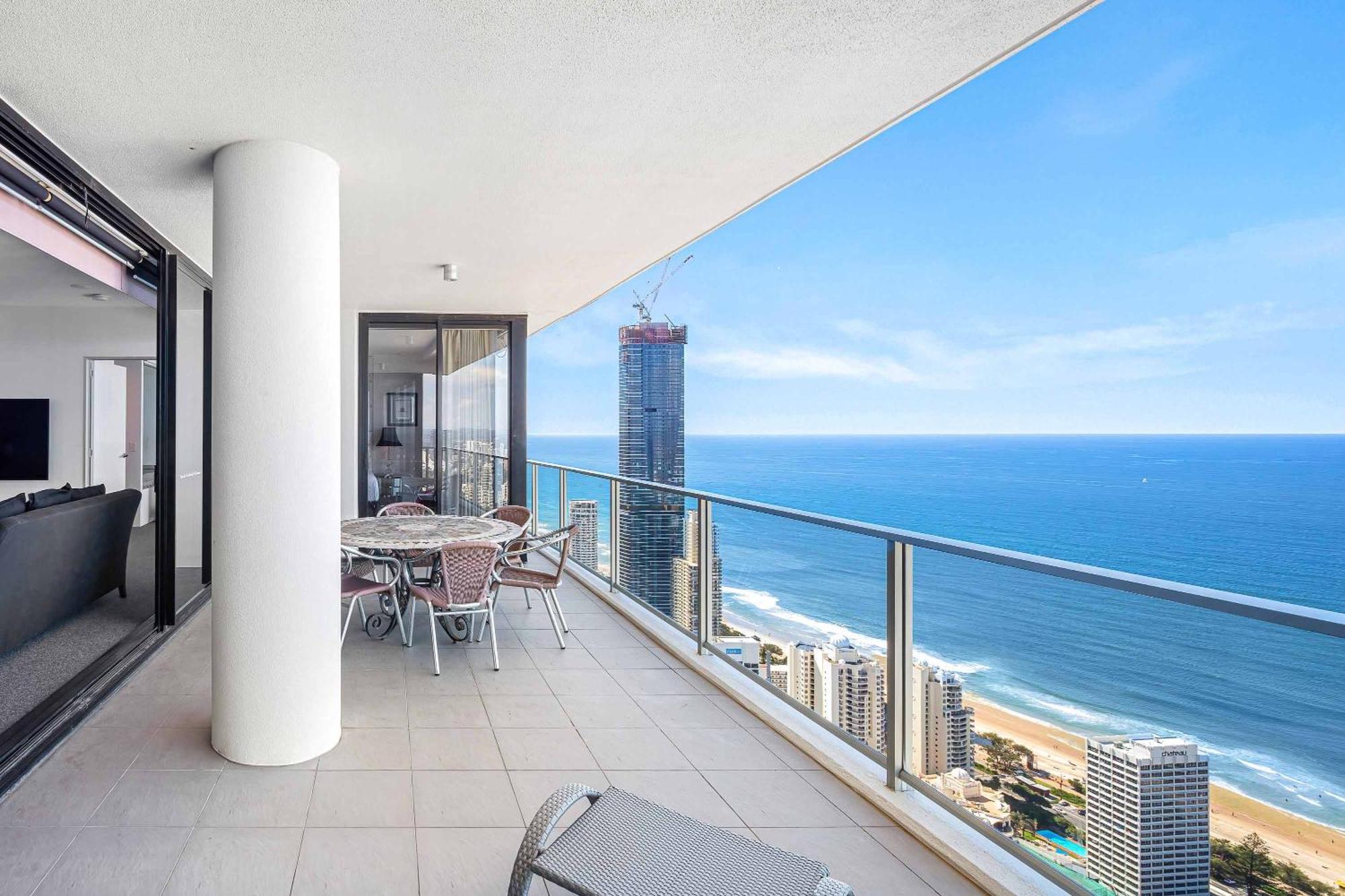 Holiday Holiday Circle On Cavill Apartments Голд-Кост Номер фото